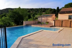 Superbe appartement dans résidence avec piscine - Image 4