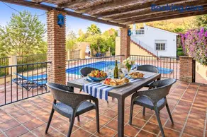 Holiday villa with pool and fantastic views, Coin - Image 4