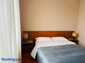 Hotel Business - Image 2