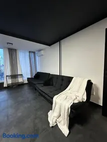 Total Black ЖК Київський - Image 3