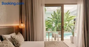 Blue Sea Island - Image 3
