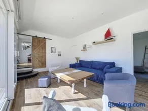 Maison Bord de Plage avec Piscine, Sauna, Bains à Remous, Volley - Image 4