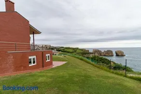 Chalet con espectaculares vistas al mar - Image 5