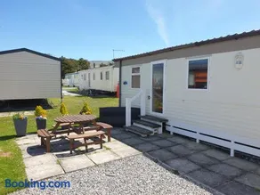 92 Barmouth Bay Holiday Park - Image 3
