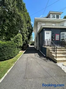 Cozy 3BR Apartment with Private Entry & Parking in Elizabeth, NJ - Image 2