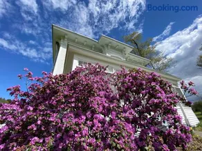 Bloom Farm Guesthouse - Image 1