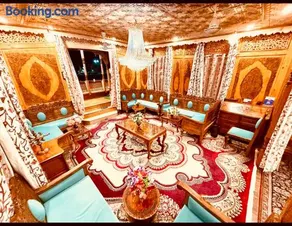 Royal Sovereign Group of Houseboats - Image 2