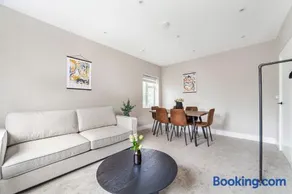 Arte Stays - Serviced Apartments for Leisure and Business - Private Parking - 12 minutes walking from Wembley Stadium - Image 5