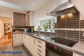 Dundas Flat, 1 bedroom, Comrie - Image 2