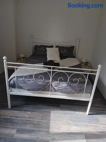 chambre privée dans une maison familiale - Image 1