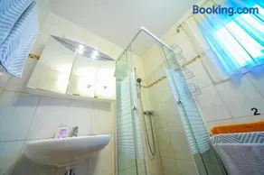Privatzimmer Haus Erika - Image 4