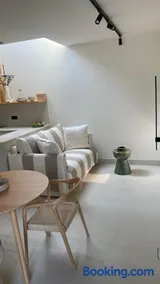 Acouga - Image 1