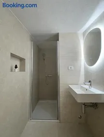 House Santro - Image 2