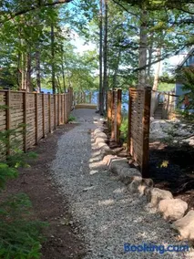Mill Lake Retreat Hubbards - Image 2