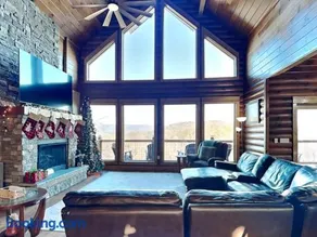 5 Solas Lodge - Image 2