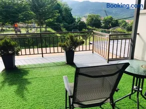Mountain View Homestay - Image 1