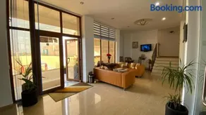 Hotel Sor Inn Holiday pe plaja Belona - Image 1