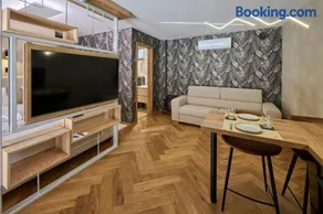 GRANDIS Premium Apartments - Image 2