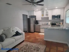 Manatee River Bungalow - 4 - Image 4
