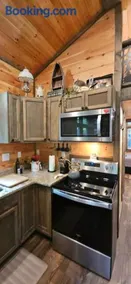 Amazing Mountain View Tiny House - Image 4