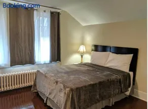 House in Niagara falls, Close to Clifton Hill, Casino and Horseshoe falls and with kitchen for 6 Guest - Image 4