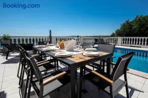 5 Star Luxury 320m2 Apartment with SeaView, Private Pool & Grill House - Ocean Rab - Image 3