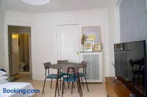 Elegant Frederiksberg Apartment - Image 2