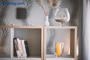 Jauki studija su dideliu balkonu Nidos centre - Image 3