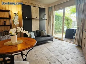 Studio Cosy avec Plage et Parking Privés au bord du Lac D'Annecy - Image 2
