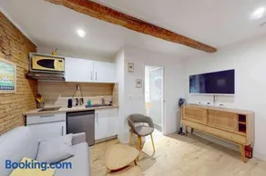 Studio classé au cœur des Carmes - Image 1