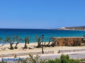 Studio standing classé meublé de tourisme avec terrasse vue mer " les pieds dans l'eau " à Algajola - Image 5