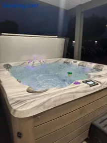 Heated Pool, Hot Tub, Games & more! - Image 4