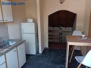 CHE LOLITA HOUSE 3 - Image 2