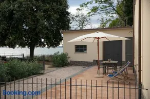 Waterfront Studio - Image 1