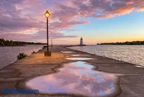 Waterfront Cottage, Top Fishing Spot, Light House - Image 3