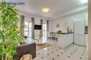 LXR La Perla Renovated 2HAB. Apt - Image 1