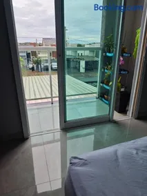 Sobrado amplo bem localizado em cascavel 1 suíte mais dois quartos ate 5 pessoas - Image 3