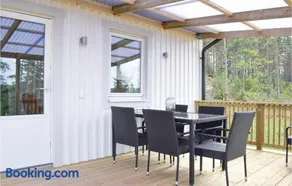 Two-Bedroom Holiday Home In Malilla - Image 5