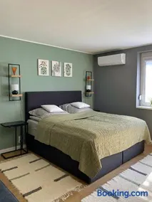Újhely vára Apartman - Image 4