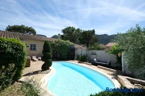 Air-conditioned house with heated pool, Luberon, in Maubec – 6 people - Image 1