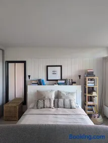 Romantic Lagoon View Studio - Image 2