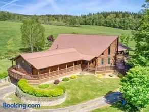 Luxurious 4-Bedroom Log cabin sleeps 13 close to Cooperstown, NY - Image 2
