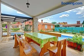 Grande villa accogliente e familiare con piscina - Image 3