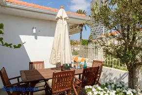 Shabazi Stays By Feelhome - Image 3