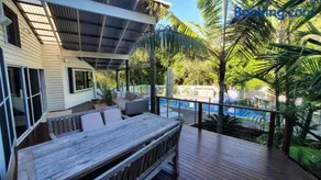 24 Naiad Court - Rainbow Shores. Pool. Wifi. Walk to beach - Image 4
