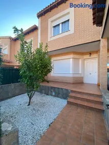 Alojamientos El Chorro - Image 5
