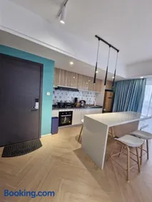 Laurel Haven Abode - Image 2