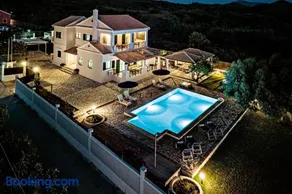 Skidi Beach house - Image 1