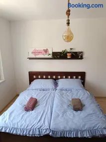 Spacious 3-room apartment, close to the center, station - Image 2