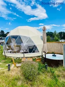 Glamping Hohe Wand - Kuppelzelt "Bergblick" mit Sternenfenster - Image 1
